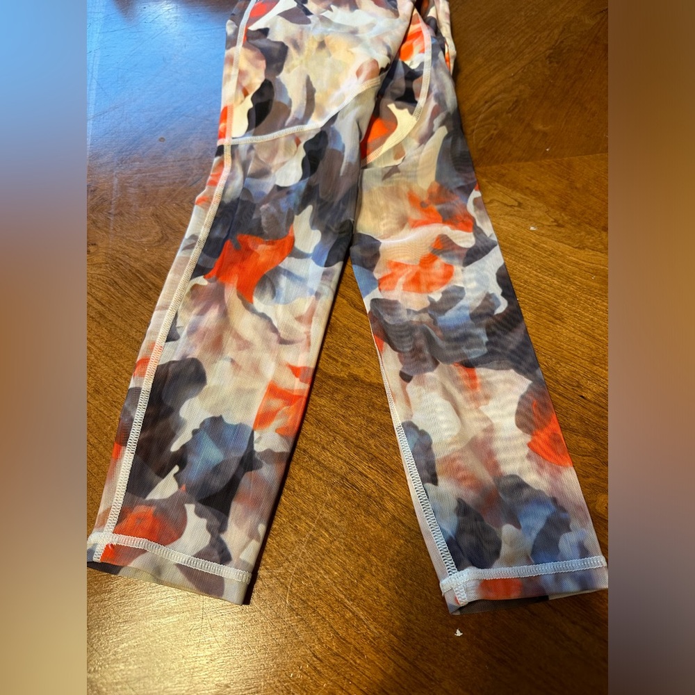 Fabletics Leggings - Picture 5 of 6